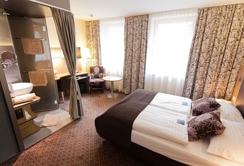 Fotos del hotel Boutiquehotel Stadthalle:  2