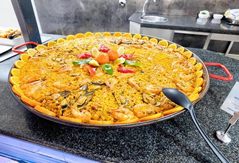 Отель Chatur Costa Caleta