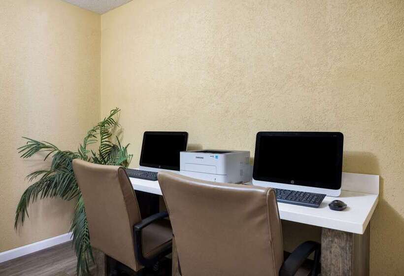 هتل Quality Inn And Suites Fairgrounds   Syracuse