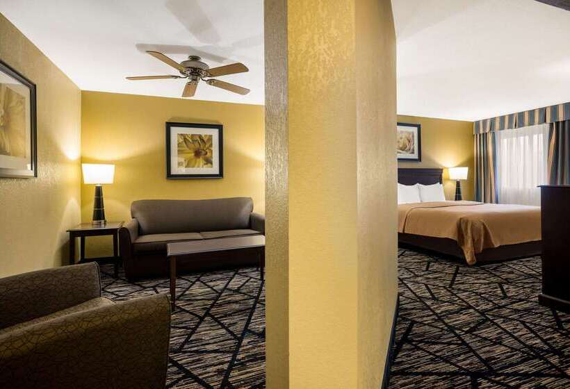 هتل Quality Inn And Suites Fairgrounds   Syracuse