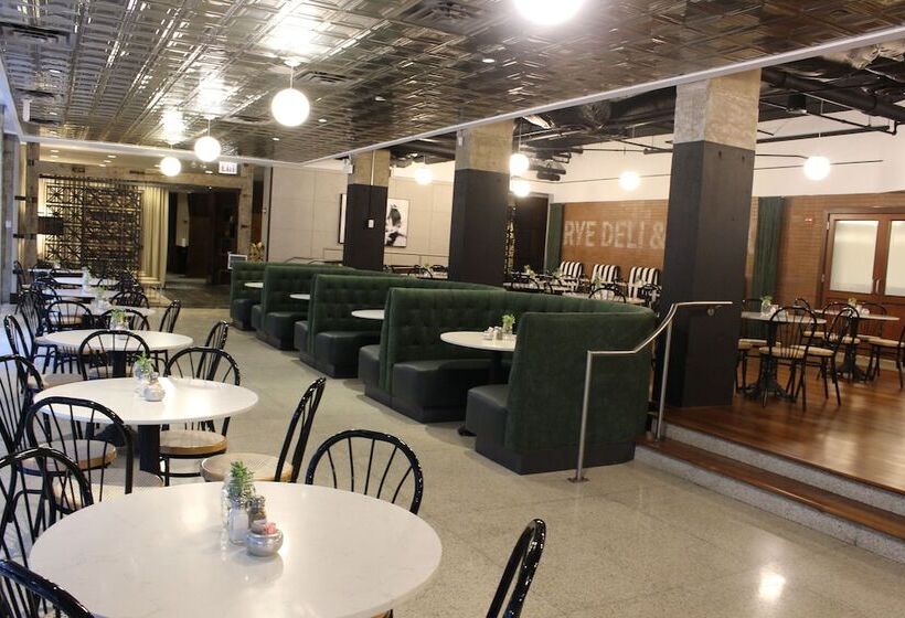 هتل Crowne Plaza   Chicago West Loop, An Ihg