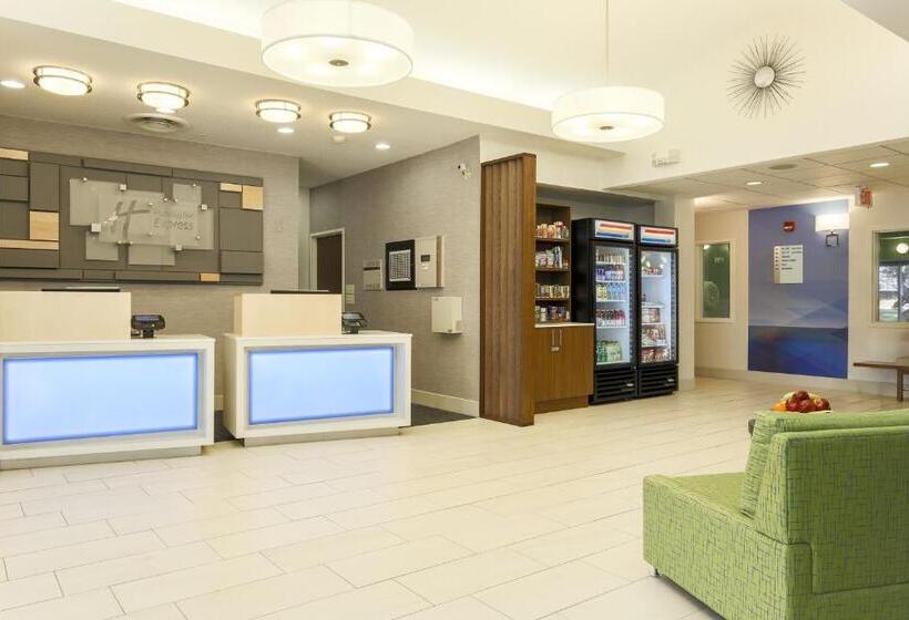هتل Holiday Inn Express Irondequoit, An Ihg
