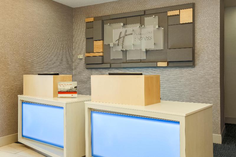 هتل Holiday Inn Express Irondequoit, An Ihg