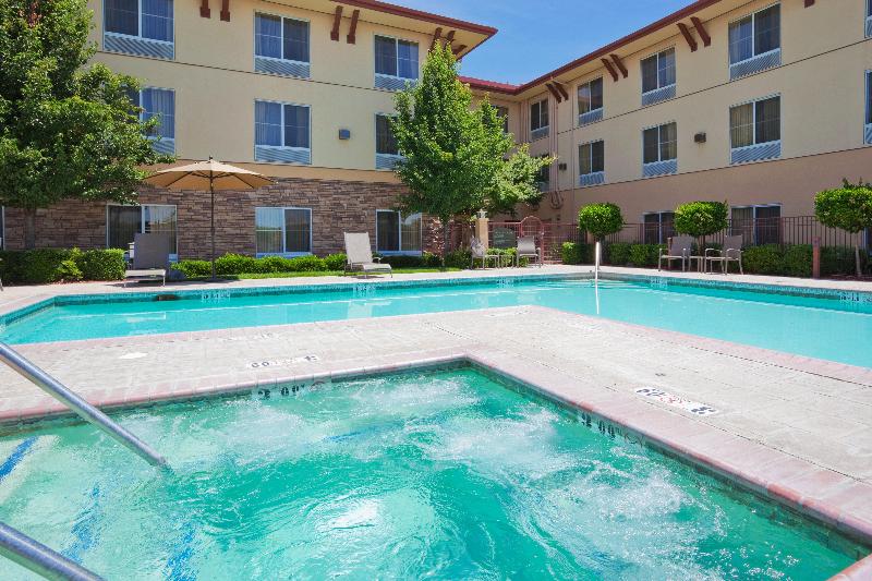 فندق Holiday Inn Express Turlock, An Ihg