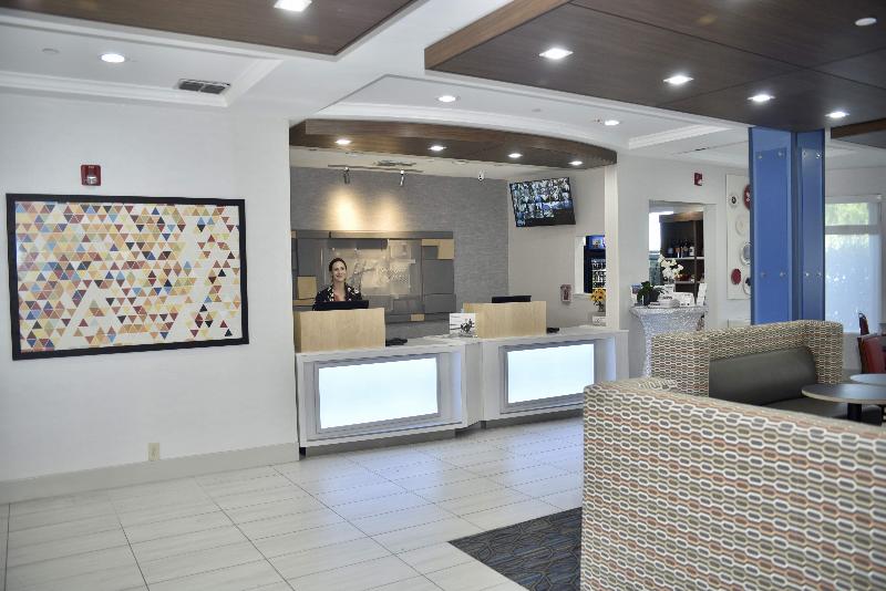 هتل Holiday Inn Express Windsor Sonoma Wine Country, An Ihg