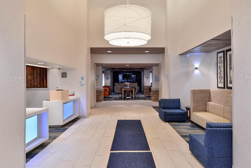 هتل Holiday Inn Express Woodland, An Ihg