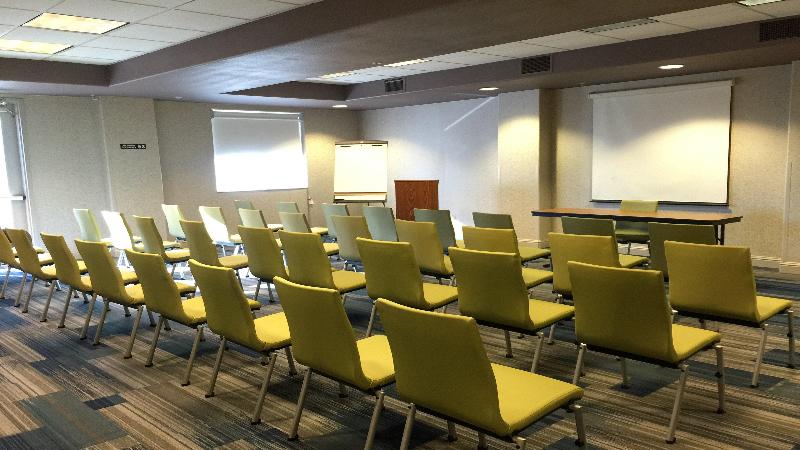 هتل Holiday Inn Express Woodland, An Ihg