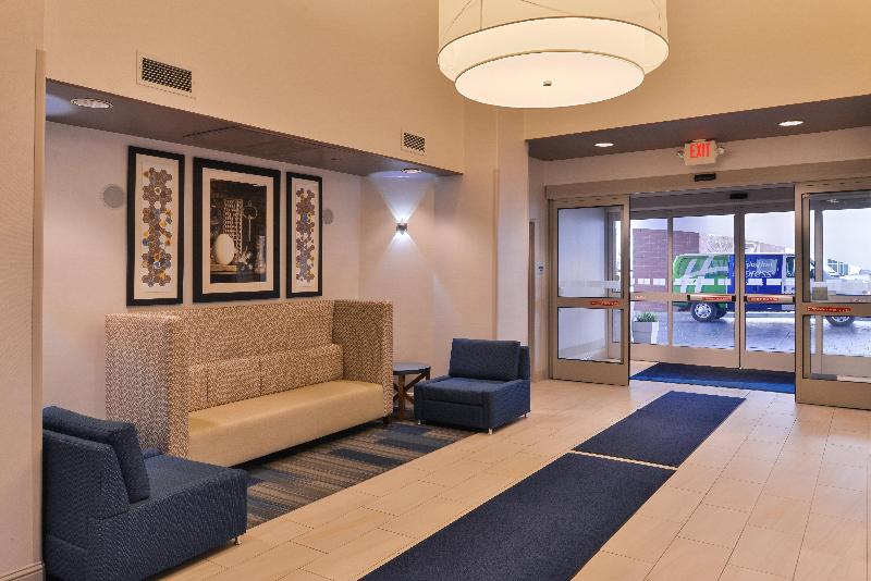 هتل Holiday Inn Express Woodland, An Ihg