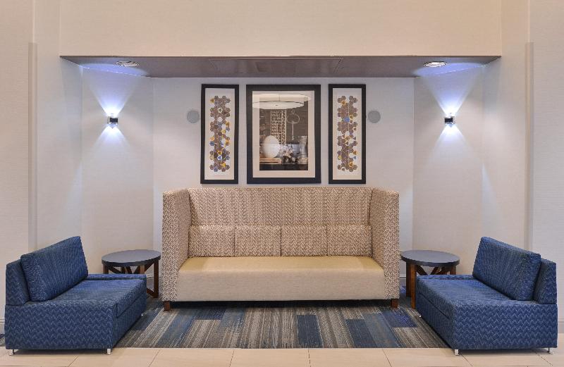 هتل Holiday Inn Express Woodland, An Ihg