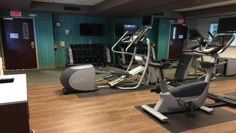 هتل Holiday Inn Express Woodland, An Ihg