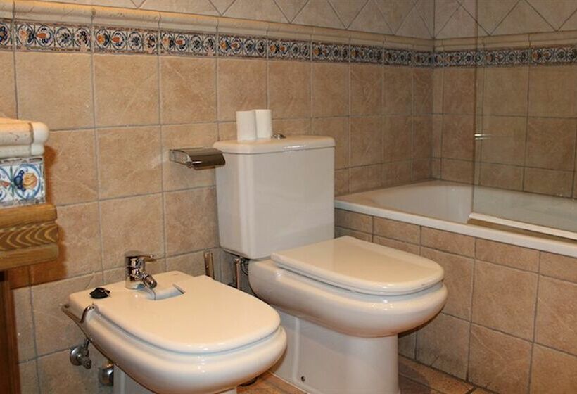 فندق Hospedería Castillo del Papa Luna