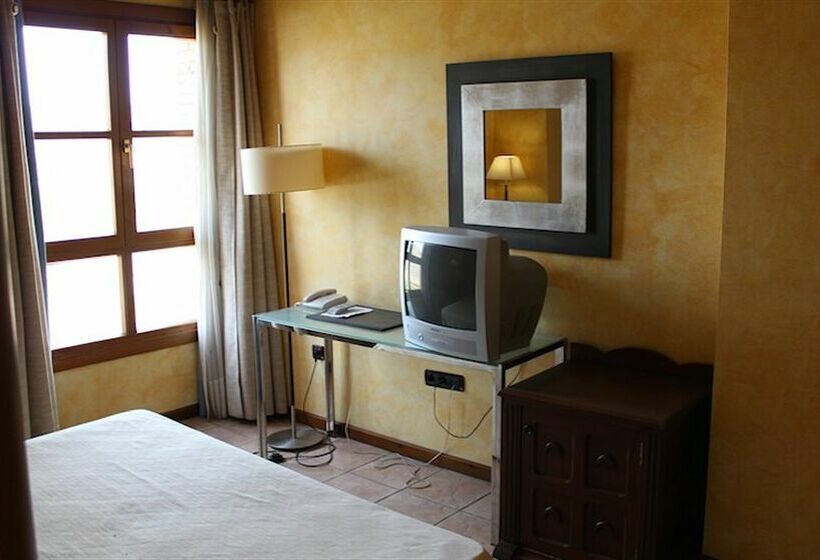 فندق Hospedería Castillo del Papa Luna