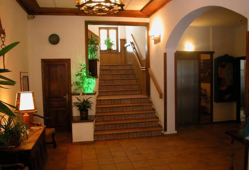 هتل Hosteria Catalana