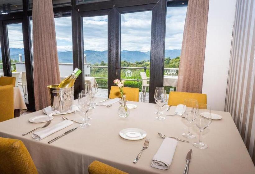 Hosteria De Torazo Nature Hotel & Spa