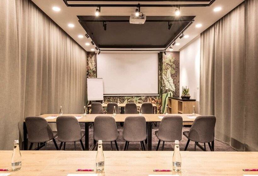 Fotos del hotel Ibis Styles Kraków East:  8