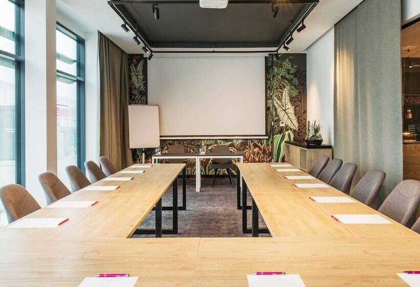 Fotos del hotel Ibis Styles Kraków East:  12