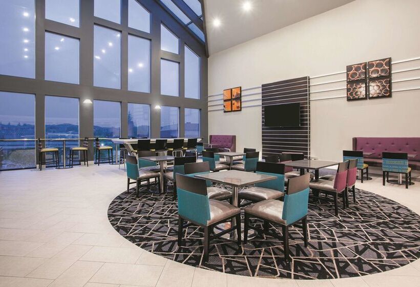 Отель La Quinta By Wyndham Dublin Pleasanton