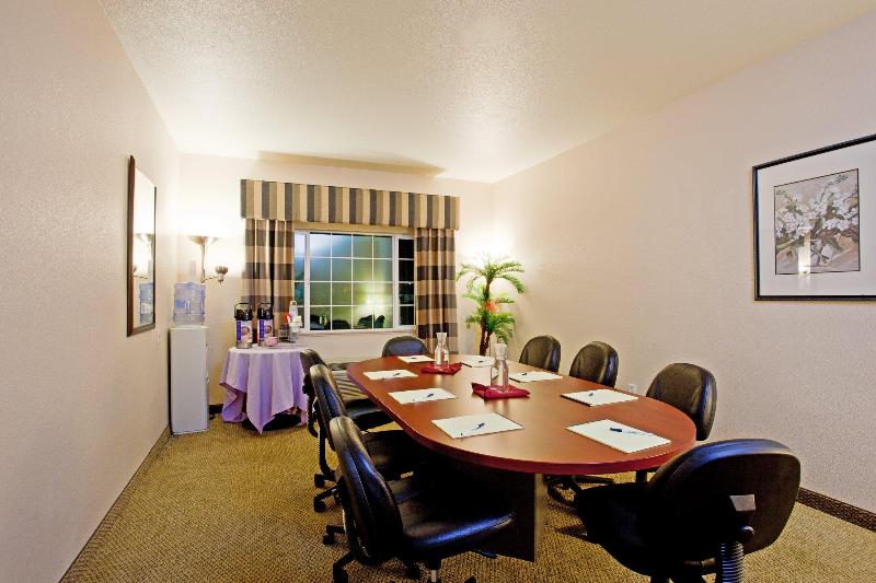 هتل Marguerite South Anaheim   Garden Grove, Trademark Collection By Wyndham