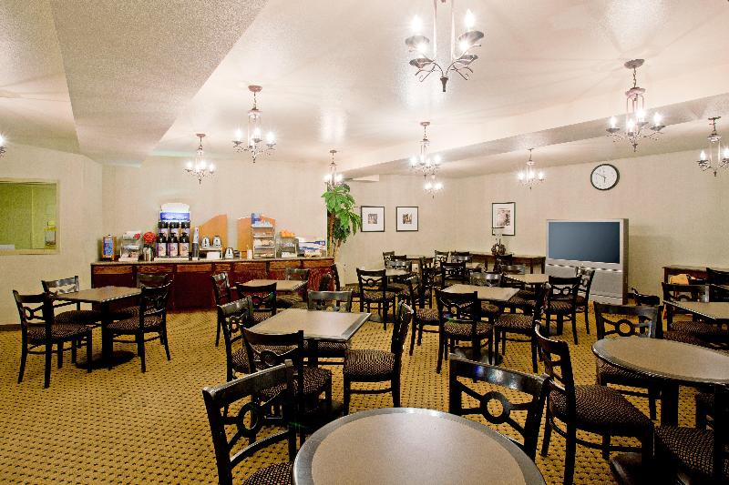 هتل Marguerite South Anaheim   Garden Grove, Trademark Collection By Wyndham