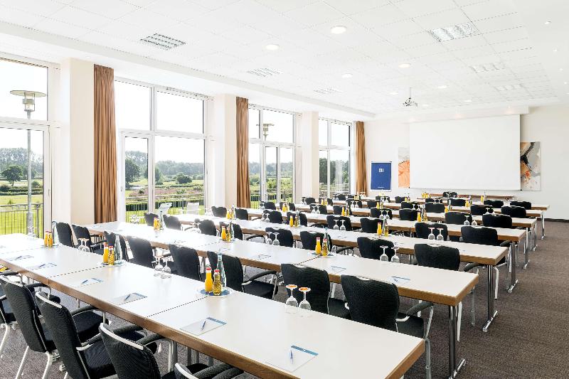 هتل NH Hamburg Horner Rennbahn