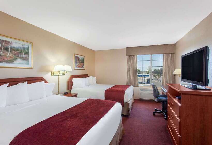 هتل Ramada By Wyndham Fresno Northwest