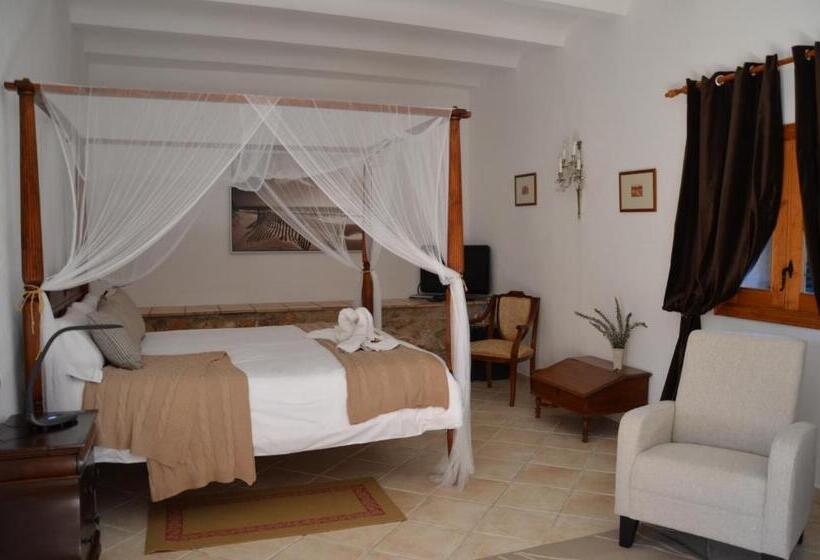 هتل روستایی Agroturismo Petit Hotel Son Perdiu   Adults Only
