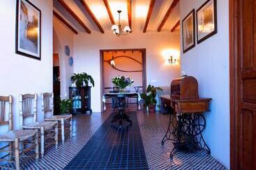 Hotel Rural Cases Noves   Boutique Accommodation   Adults Only