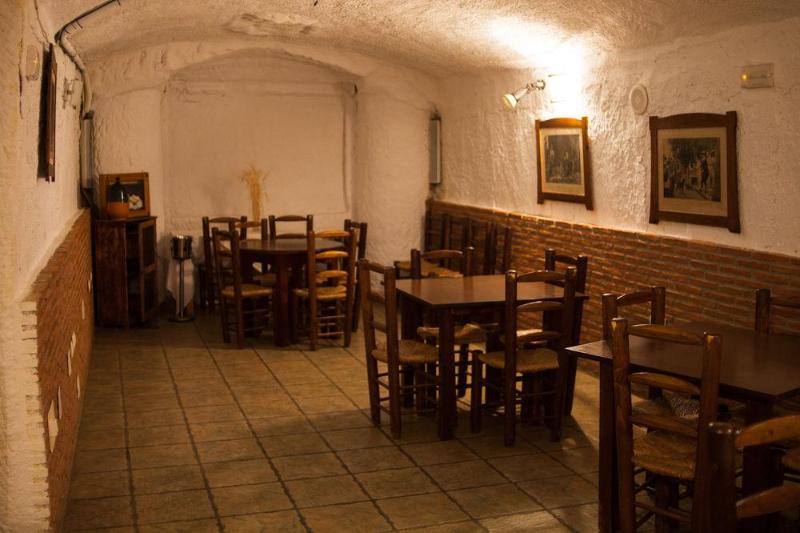 هتل روستایی Cuevas Abuelo Ventura