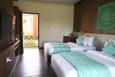 هتل Sea Queen Beach Resort And Spa