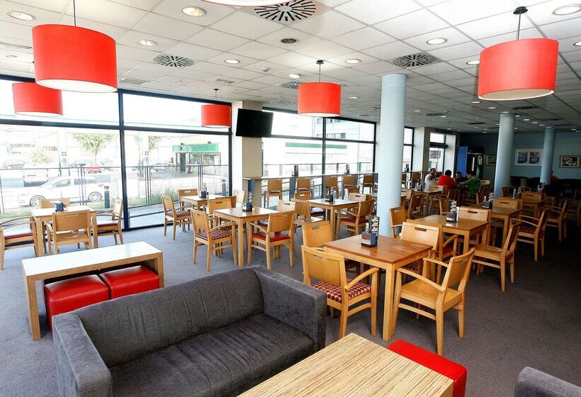 Fotos del hotel Travelodge Barcelona Fira:  21