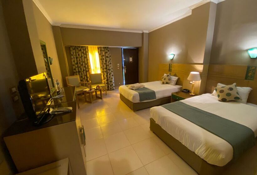 هتل Zya Regina Resort And Aqua Park Hurghada