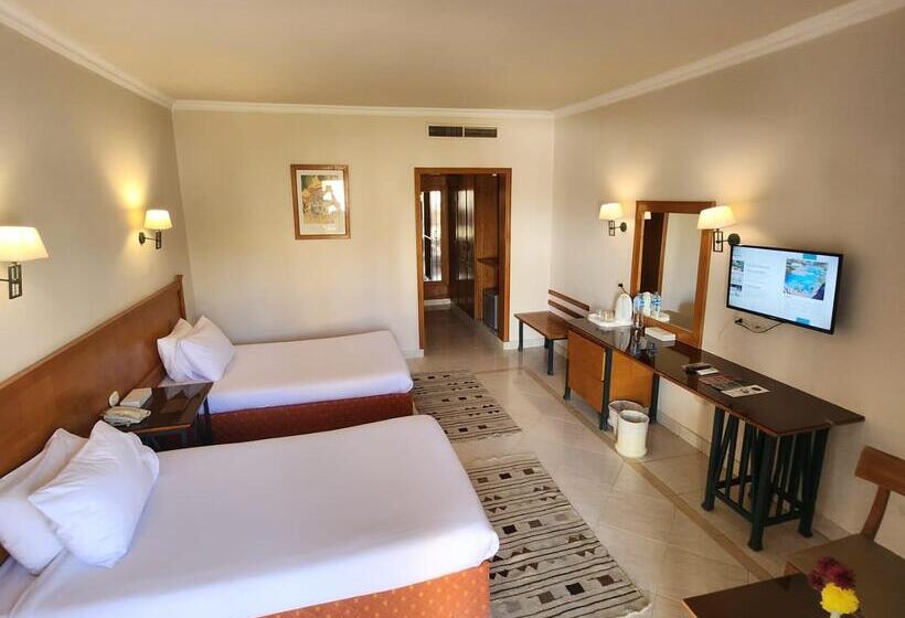 هتل Zya Regina Resort And Aqua Park Hurghada
