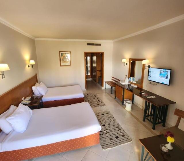 هتل Zya Regina Resort And Aqua Park Hurghada