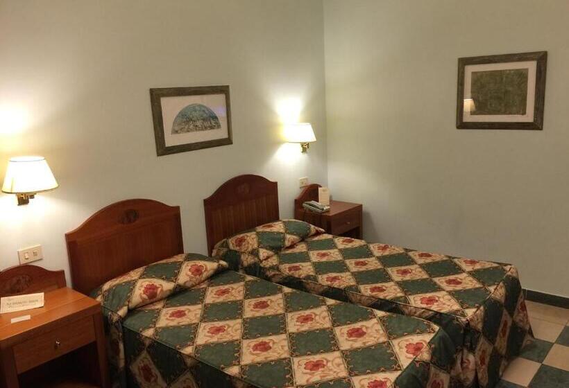 Fotos del hotel Hotel Aberdeen:  2