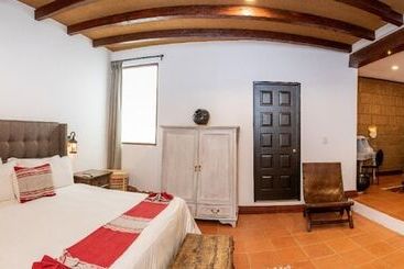 هتل Casa De Adobe Gallery & Luxury Boutique