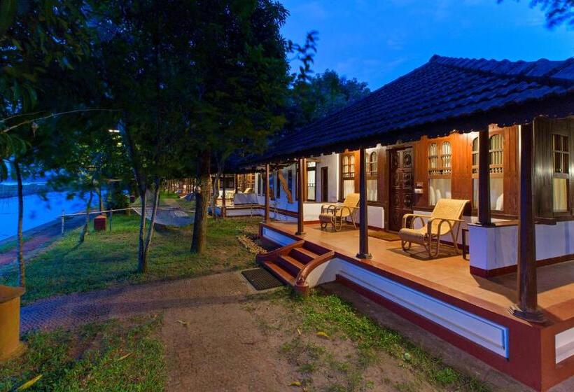 ホテル Coconut Lagoon Kumarakom A Cgh Earth Experience