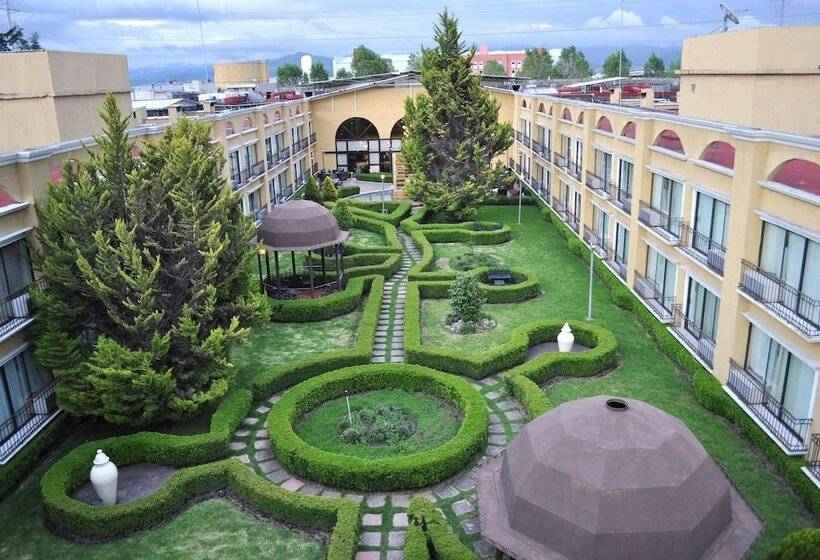 هتل Courtyard Toluca Airport