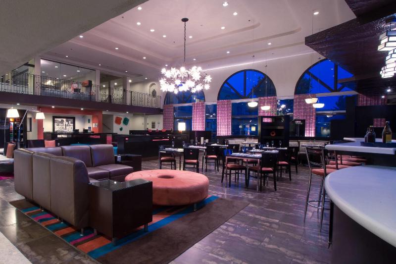 هتل Courtyard Toluca Airport