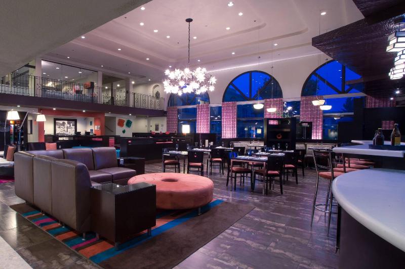 هتل Courtyard Toluca Airport