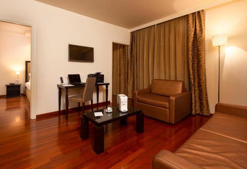 Otel Crowne Plaza Venice East, An Ihg