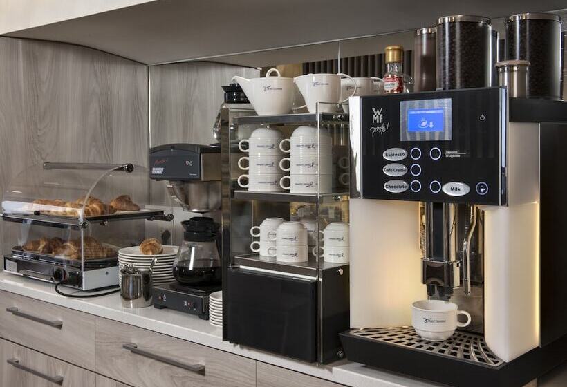 Fotos del hotel Gamma:  11