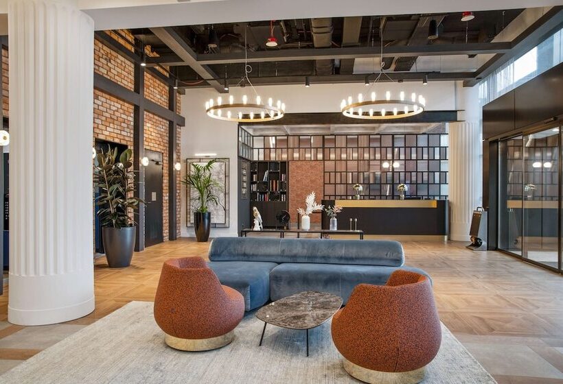 هتل Golden Tulip Warszawa Centrum