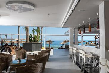 هتل High Beach Resort