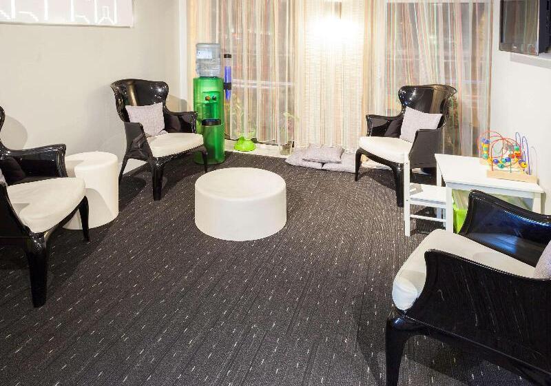 בית מלון כפרי Ibis Styles Amsterdam City