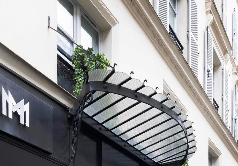 Отель Maxim Opera