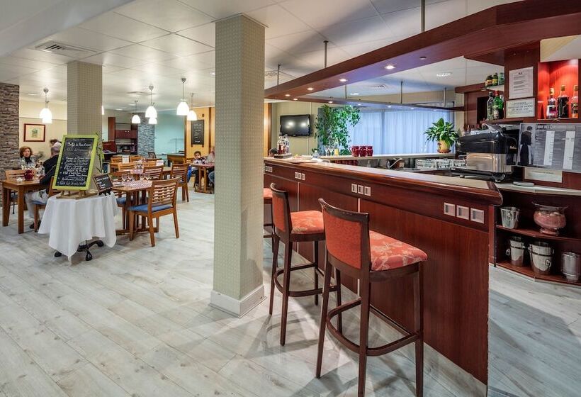 Noemys Neris Montlucon   Hotel Restaurant
