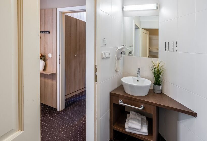 Fotos del hotel U Kocku:  12