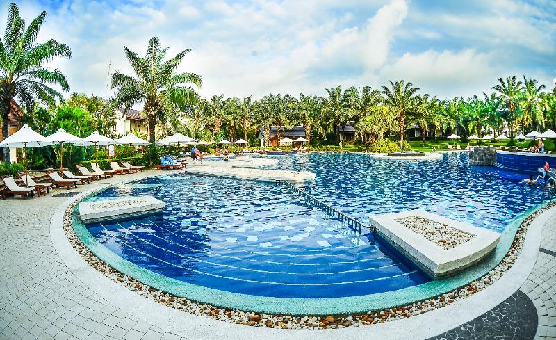 هتل Palm Garden Beach Resort & Spa