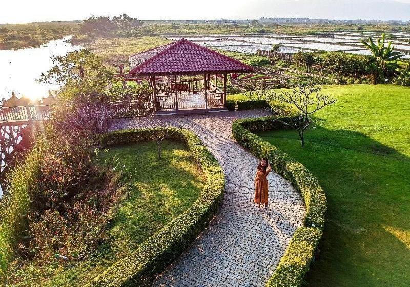 هتل Paradise Inle Resort