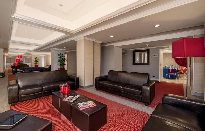 בית מלון כפרי Quality  Rouge Et Noir